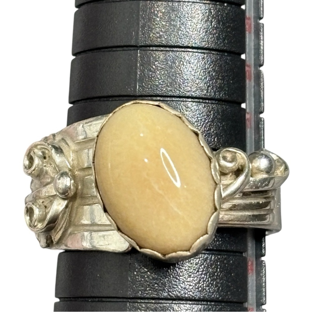 Vintage Sterling Silver Southwestern Cream Gemstone Adjustable Ring Size 11 1/2